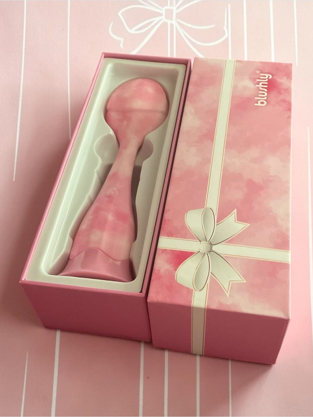 Blushly Marbled Pink Facial Cleansing Device 🎀